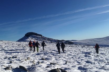 Subida a Urbión de su primer Belén. A.S./M.B.