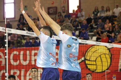 El Río Duero Voley, subcampeón de España junior ante Unicaja Almería. MARÍA MORALES