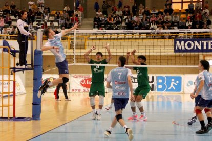 El Río Duero Voley, subcampeón de España junior ante Unicaja Almería. MARÍA MORALES