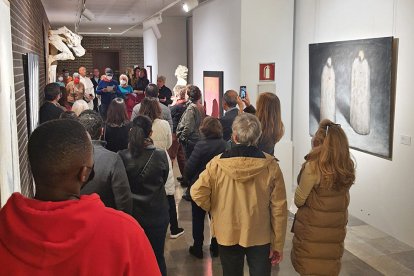 Vicente Molina Pacheco inaugurando la exposición en Madrid
