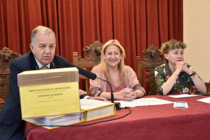 José Manuel Ruiz, Yolanda de Gregorio e Isabel Mena.-HDS