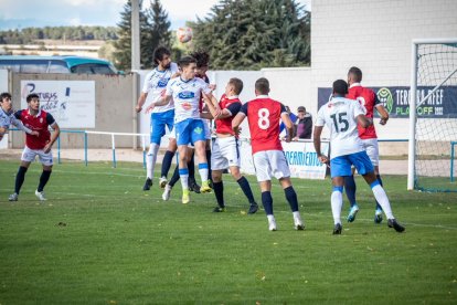 El Almazán gana por la mínima al Ávila. GONZALO MONTESEGURO