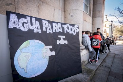 Actividad del Infantes de Lara por el agua. GONZALO MONTESEGURO (1)