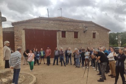 Jornada inaugural del Huerto poético en Quintanas Rubias de Arriba.-ANA HERNANDO