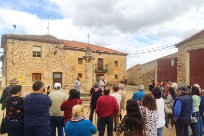 Jornada inaugural del Huerto poético en Quintanas Rubias de Arriba.-ANA HERNANDO