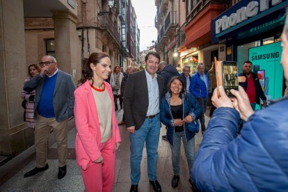 Fernández Mañueco en su visita a Soria. MARIO TEJEDOR (24)