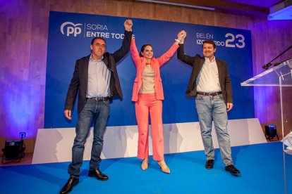 Fernández Mañueco en su visita a Soria. MARIO TEJEDOR (34)