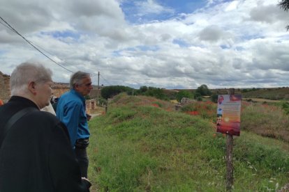 Jornada inaugural del Huerto poético en Quintanas Rubias de Arriba.-ANA HERNANDO
