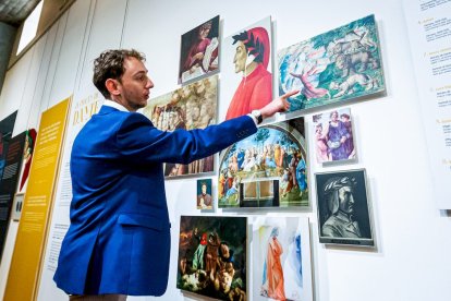 Exposición sobre la Divina comedia de Dante en el Palacio de la Audiencia. MARIO TEJEDOR (27)