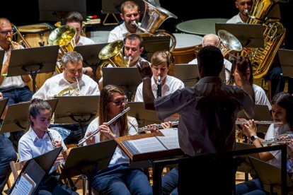 Concierto de la banda de música de Almazán. MARIO TEJEDOR (6)