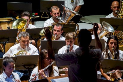 Concierto de la banda de música de Almazán. MARIO TEJEDOR (8)