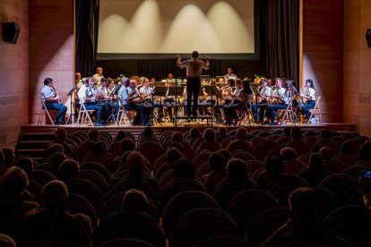 Concierto de la banda de música de Almazán. MARIO TEJEDOR (11)