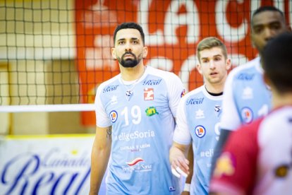 Rio Duero Voley vs CV Palma. MARIO TEJEDOR (24)