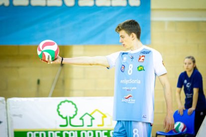 Rio Duero Voley vs CV Palma. MARIO TEJEDOR (26)