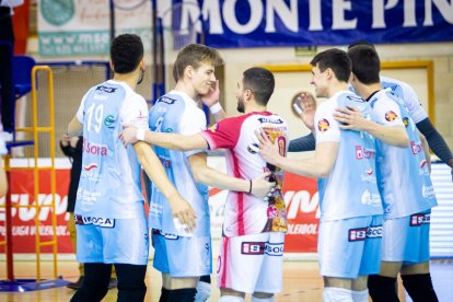 Rio Duero Voley vs CV Palma. MARIO TEJEDOR (27)