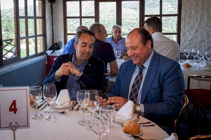 Despedida del coronel Andrés Velarde. MARIO TEJEDOR