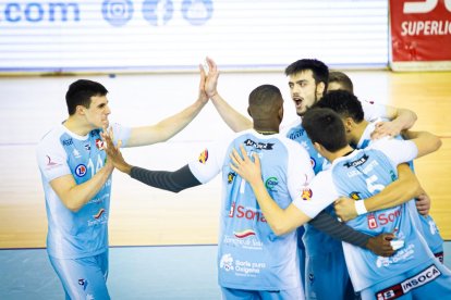 Rio Duero Voley vs CV Palma. MARIO TEJEDOR (52)