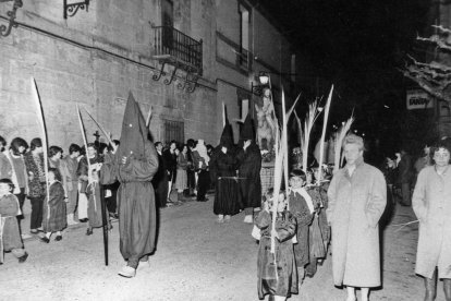 El Burgo de Osma 1986 . Adoración nocturna. V. MIRANDA 4
