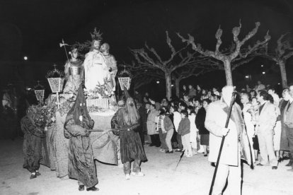 El Burgo de Osma 1986 . Adoración nocturna. V. MIRANDA 5