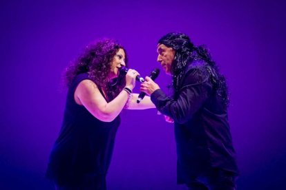 Benito Serrano y Yolanda de Grerorio en la Gala benéfica Vamos a dar el cante de Asovica Fadess - MARIO TEJEDOR (36)