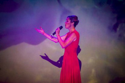 Raquel Álvarez y Quique Marquez en la Gala benéfica Vamos a dar el cante de Asovica Fadess - MARIO TEJEDOR (6)
