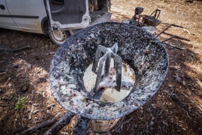 Demostración de resina en Tardelcuende.-GONZALO MONTESEGURO