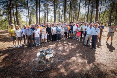 Demostración de resina en Tardelcuende.-GONZALO MONTESEGURO
