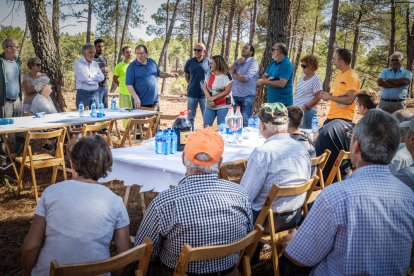 Demostración de resina en Tardelcuende.-GONZALO MONTESEGURO