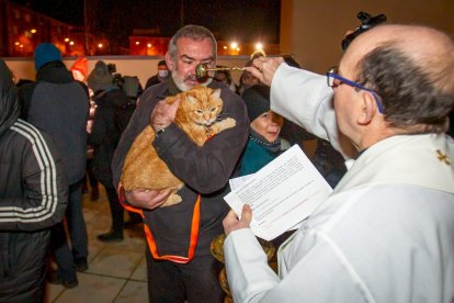 Bendición de mascotas por San Antón. MARIO TEJEDOR (17)