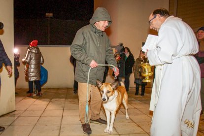 Bendición de mascotas por San Antón. MARIO TEJEDOR (20)