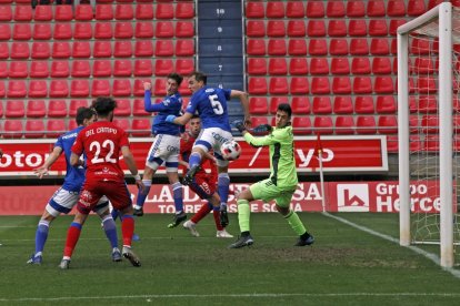 Numancia vs Oviedo B - Mario Tejedor (14)
