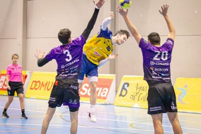 Club balonmano Soria vs CD Balopal. MARIO TEJEDOR (5)
