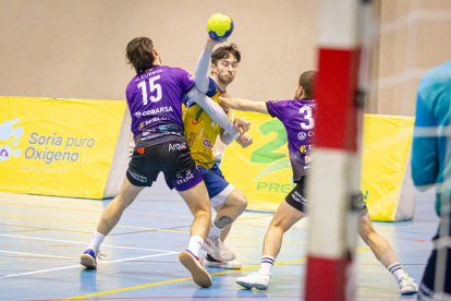 Club balonmano Soria vs CD Balopal. MARIO TEJEDOR (11)