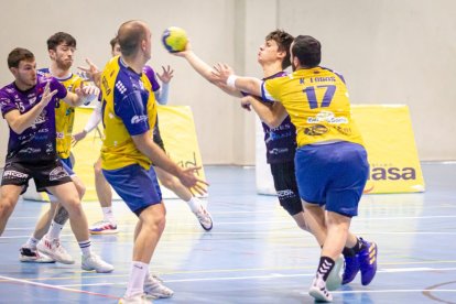 Club balonmano Soria vs CD Balopal. MARIO TEJEDOR (27)
