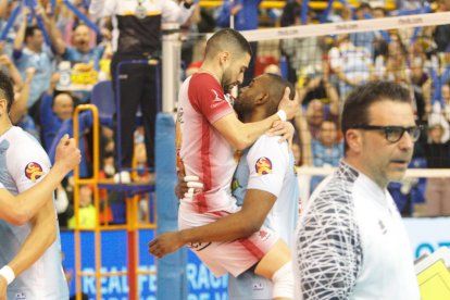 ¡El amor por el voley esta en el aire! MARIO TEJEDOR