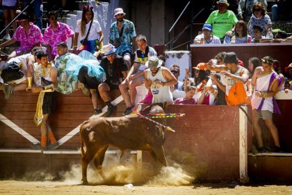 Viernes de Toros 2022 - MARIO TEJEDOR (8)_04