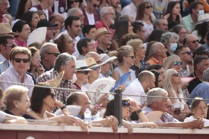 Público en la plaza.-G. MONTESEGURO