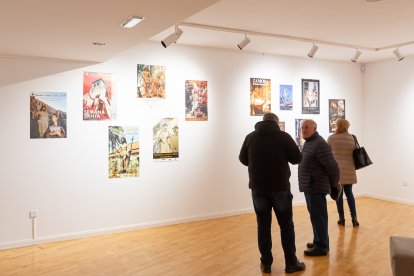 Exposición de carteles de la Semana Santa. MARIO TEJEDOR (21)