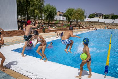 Primera ola de calor del verano - MARIO TEJEDOR (9)