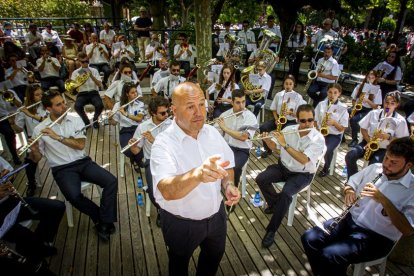 Concierto de sanjuaneras de la Banda municipal de Soria - MARIO TEJEDOR (2)