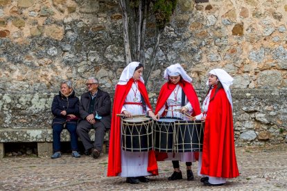 Procesión del Lunes Santo - Cofradía de la Flagelación del Señor - MARIO TEJEDOR (2)