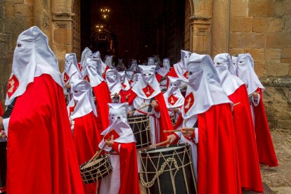 Procesión del Lunes Santo - Cofradía de la Flagelación del Señor - MARIO TEJEDOR (9)