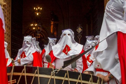 Procesión del Lunes Santo - Cofradía de la Flagelación del Señor - MARIO TEJEDOR (12)