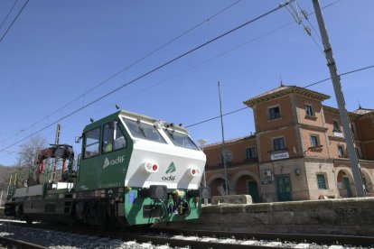 Renovación de la línea Soria-Torralba en la estación de Torralba del Moral. HDS