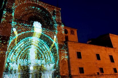 Videomapping en El burgo para conmemorar el aniversario de Las edades del hombre - ANA HERNANDO
