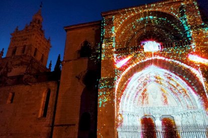 Videomapping en El burgo para conmemorar el aniversario de Las edades del hombre - ANA HERNANDO
