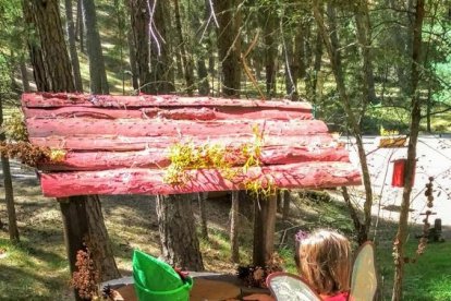 Niños en el Bosque Mágico.