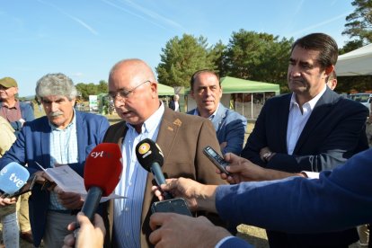 Inauguración de la feria forestal Cabforest en Cabrejas del Pinar, Soria. RAQUEL FERNÁNDEZ
