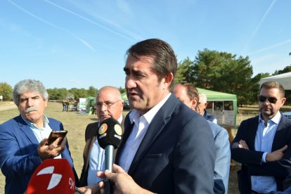 Inauguración de la feria forestal Cabforest en Cabrejas del Pinar, Soria. RAQUEL FERNÁNDEZ