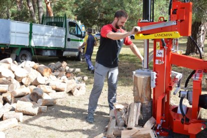 Inauguración de la feria forestal Cabforest en Cabrejas del Pinar, Soria. RAQUEL FERNÁNDEZ